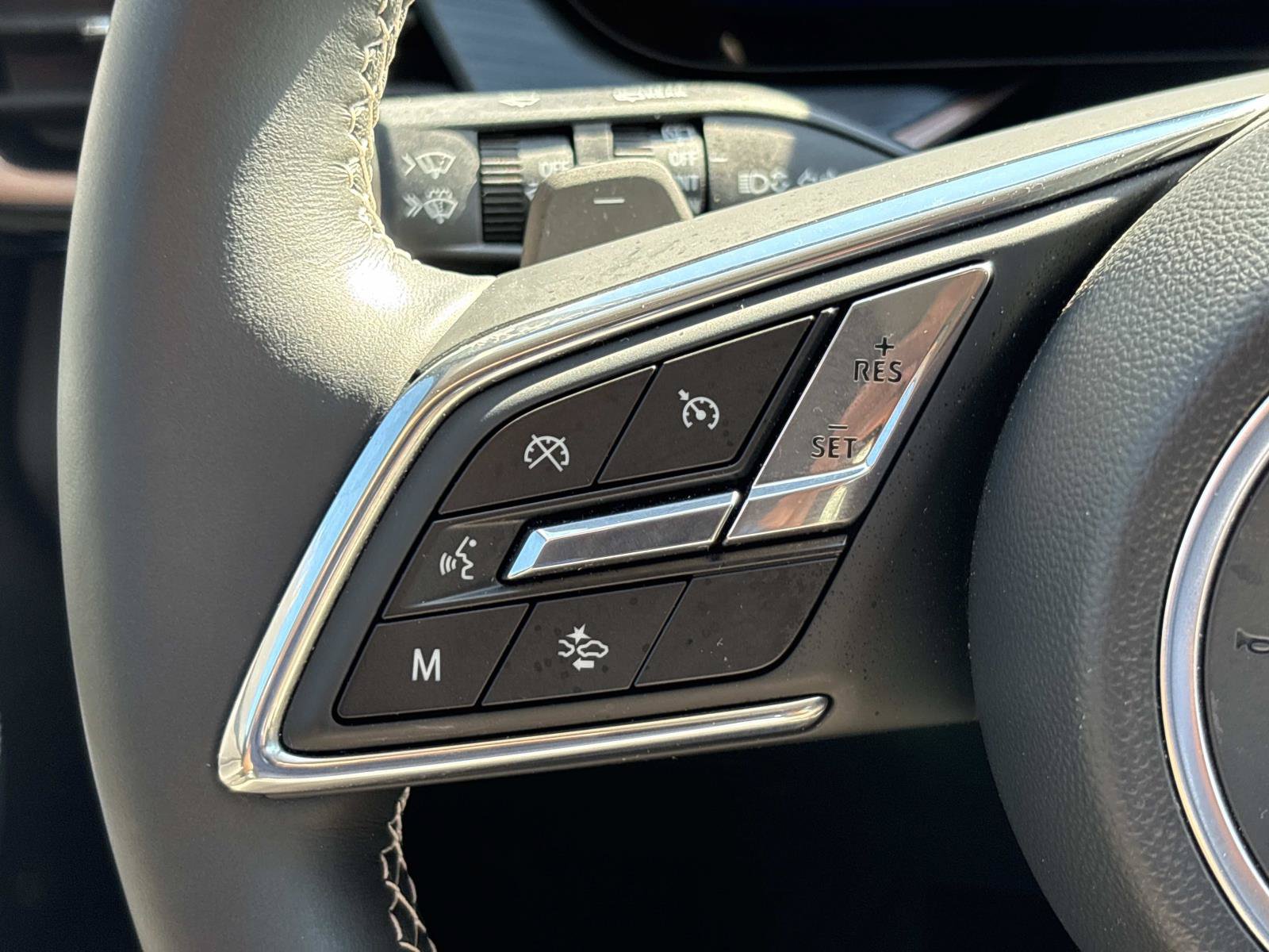 Used 2024 Buick Envision Sport Touring AWD/4WD image 18