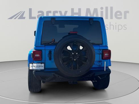 Used 2021 Jeep Wrangler Unlimited Sahara w/ Safety Group AWD/4WD image 4