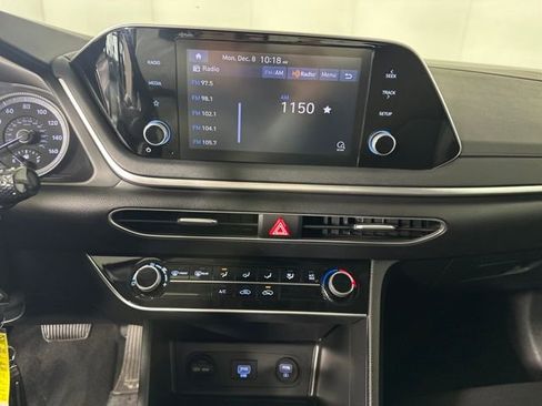 Certified 2023 Hyundai Sonata SE w/ Preferred Accessory Package image 21