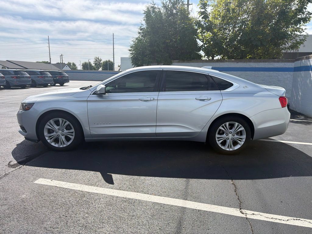 Used 2015 Chevrolet Impala LT w/ Convenience Package FWD image 2