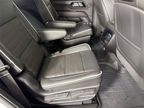 New 2026 GMC Yukon AT4 Ultimate AWD/4WD image 16
