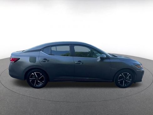 Used 2025 Nissan Sentra SV FWD image 16