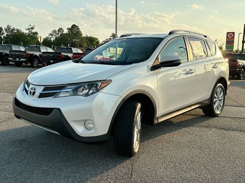 Used 2013 Toyota RAV4 Limited AWD/4WD image 2