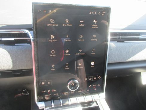 New 2026 GMC Sierra EV Elevation image 16