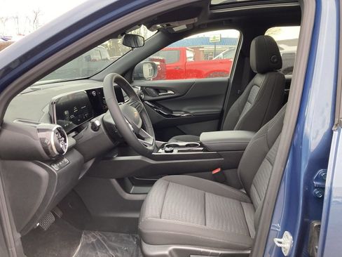 New 2026 Chevrolet Equinox LT image 9