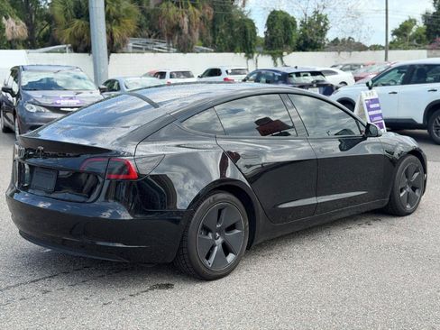 Used 2022 Tesla Model 3 Long Range AWD/4WD image 4