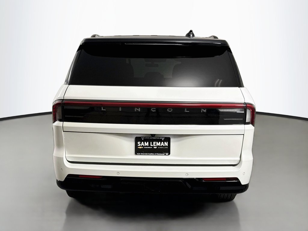 Used 2025 Lincoln Navigator Reserve w/ Jet Appearance Package AWD/4WD image 6