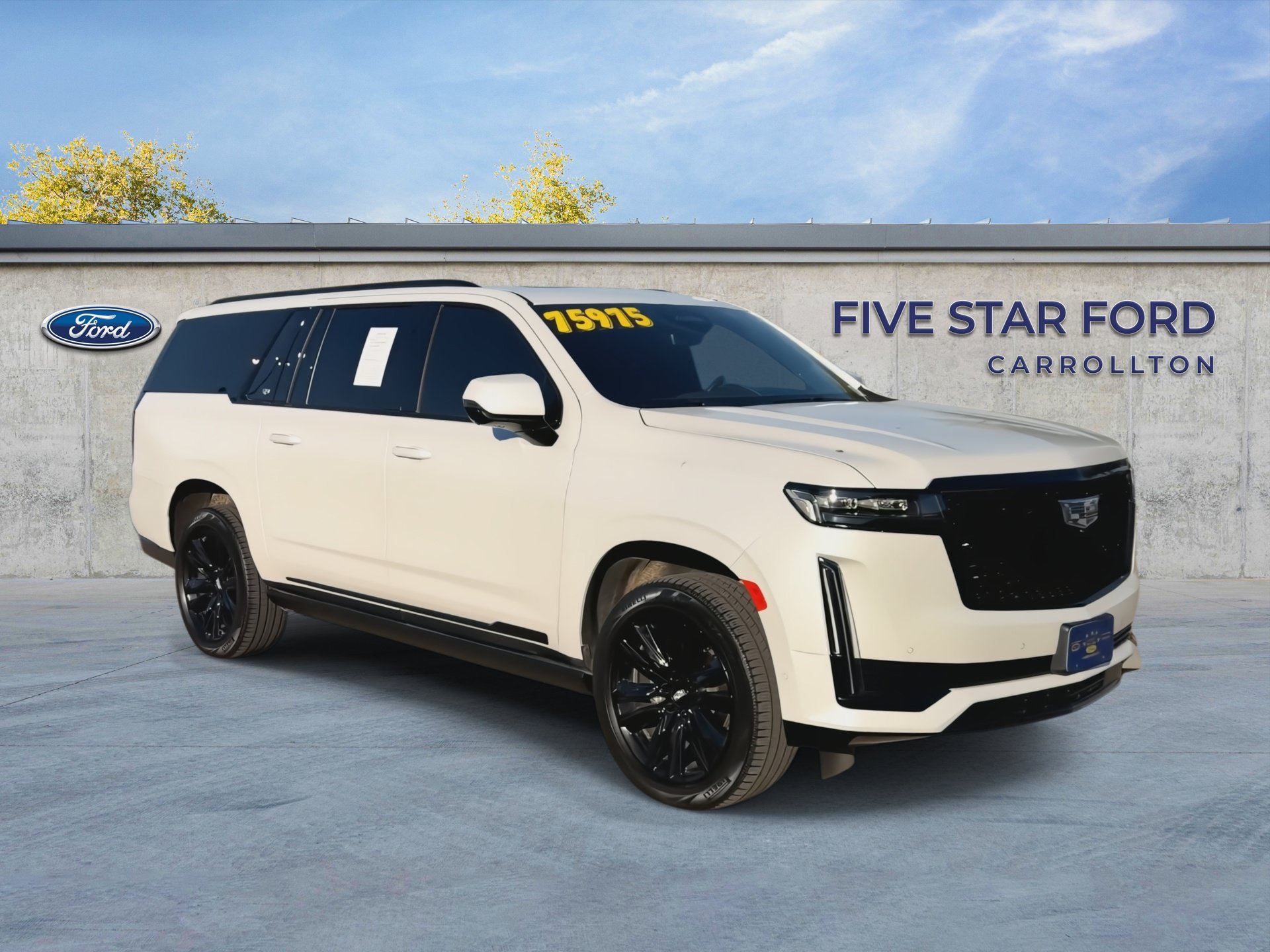 Used 2023 Cadillac Escalade ESV Sport Platinum w/ LPO, Floor Liner Package AWD/4WD image 2
