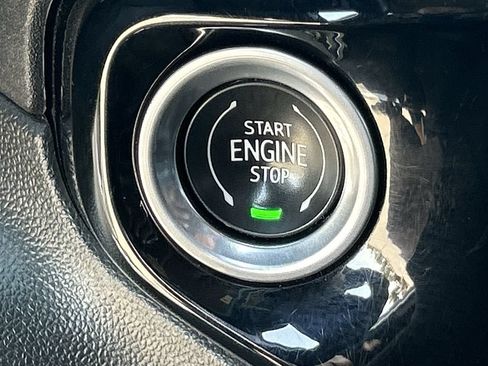 Used 2023 GMC Sierra 1500 SLE RWD image 17