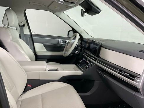 Used 2024 Hyundai Santa Fe SEL image 17