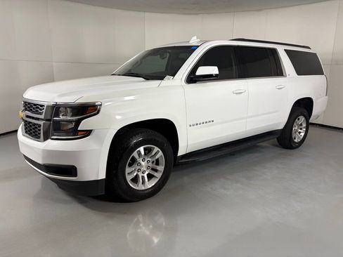 Used 2019 Chevrolet Suburban LT image 6
