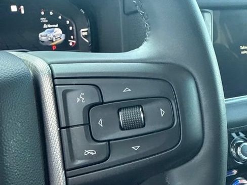 Used 2023 GMC Yukon Denali RWD image 31