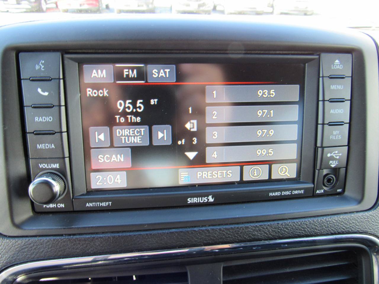 Used 2015 Dodge Grand Caravan SXT FWD image 19