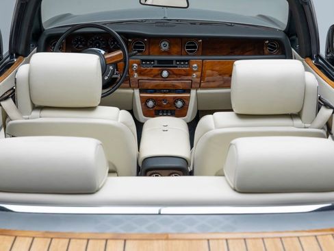 Used 2010 Rolls-Royce Phantom Drophead Coupe RWD image 3