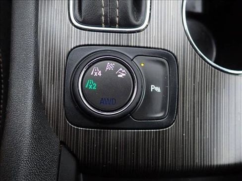 Used 2019 GMC Acadia SLT w/ LPO, Cargo Package AWD/4WD image 24
