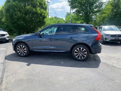 Used 2024 Volvo XC60 B5 Plus w/ Protection Package Premier AWD/4WD image 9