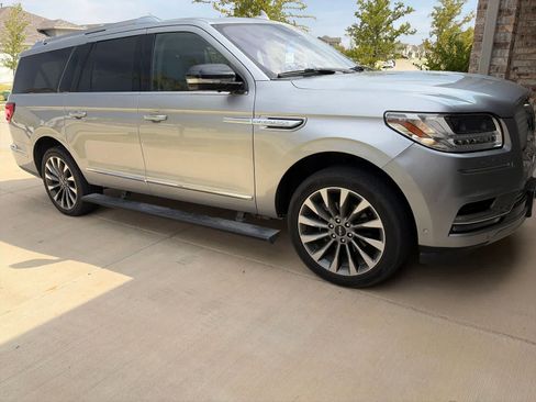 Used 2020 Lincoln Navigator L Reserve w/ Luxury Package AWD/4WD image 13