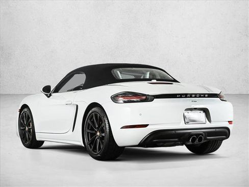 Used 2020 Porsche 718 Boxster image 8