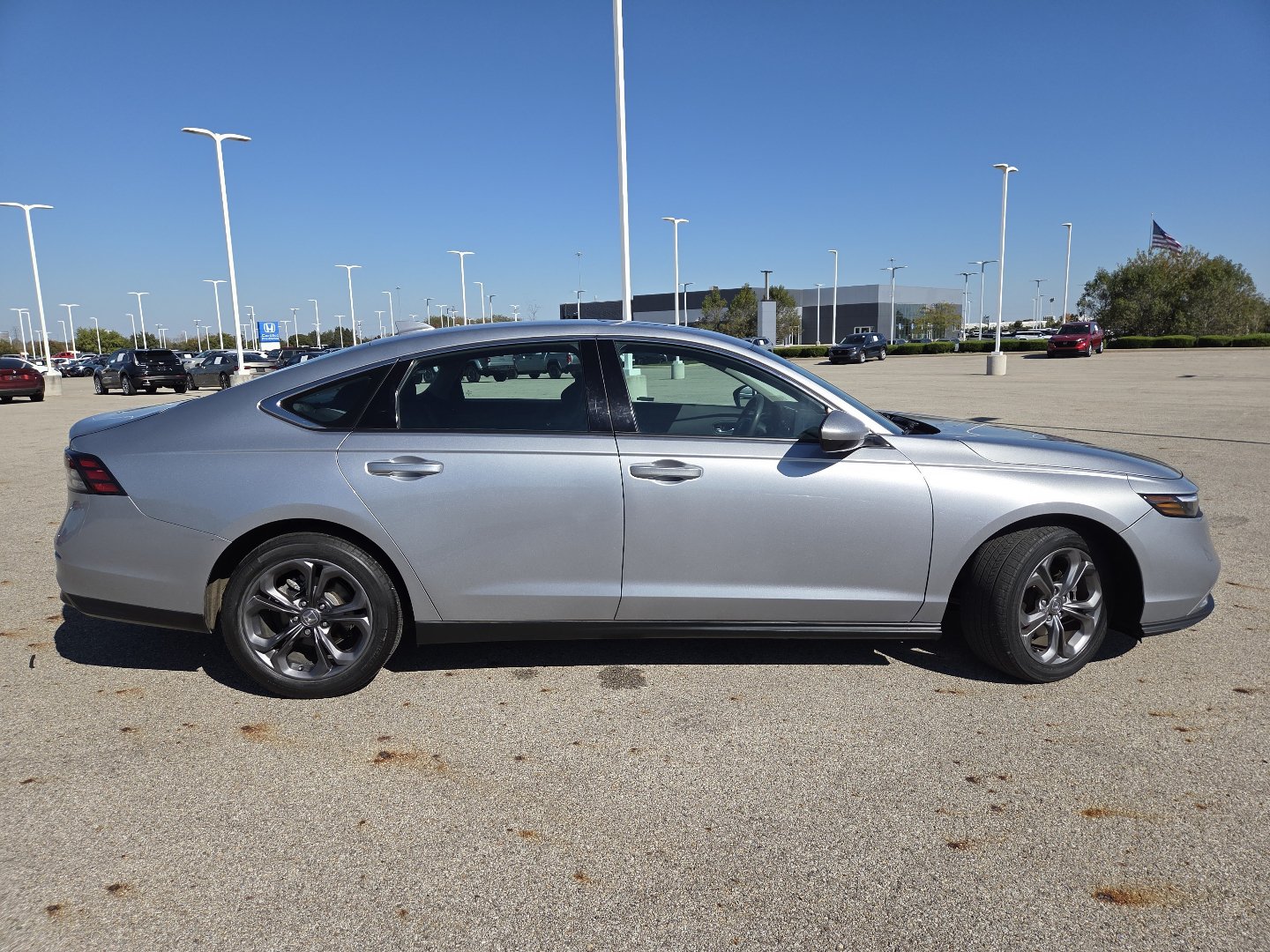Used 2024 Honda Accord EX image 19