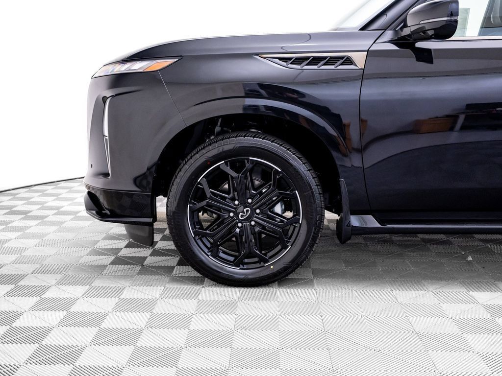 Certified 2026 INFINITI QX80 4WD w/ Sport Exterior Package image 35