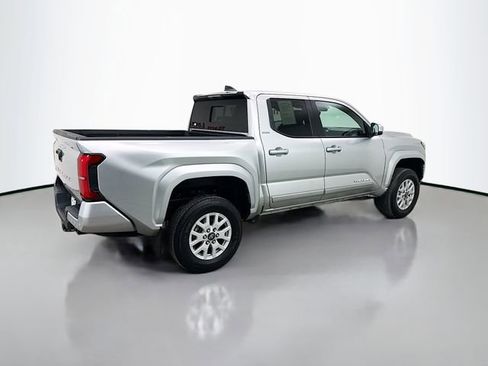 Used 2024 Toyota Tacoma SR5 image 7