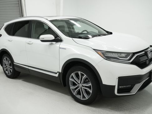 Used 2021 Honda CR-V Touring image 3