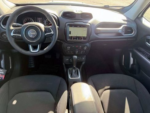 Certified 2023 Jeep Renegade Latitude AWD/4WD image 13