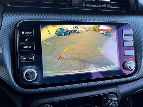 Used 2022 Nissan Kicks SV FWD image 14