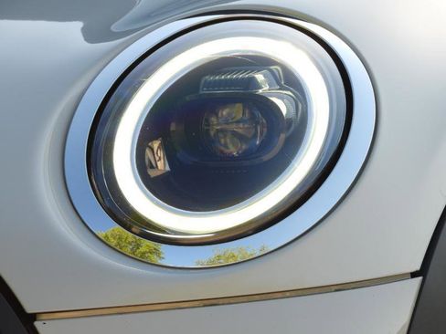 Used 2023 MINI Cooper S image 5