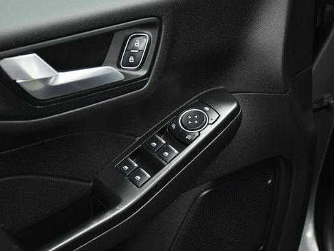 Certified 2025 Ford Escape ST-Line image 10