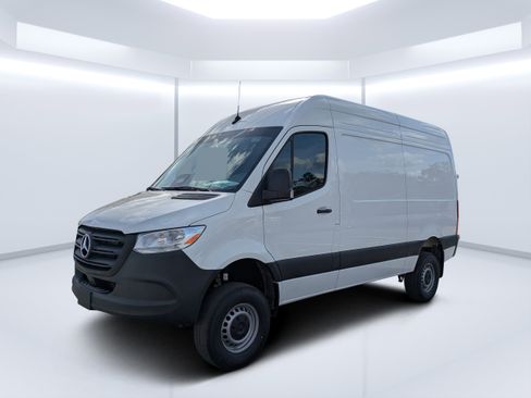 New 2026 Mercedes-Benz Sprinter 144 Cargo image 9