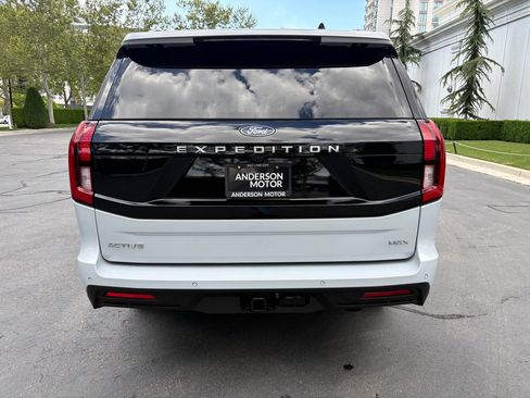 Used 2025 Ford Expedition Max Active AWD/4WD image 9