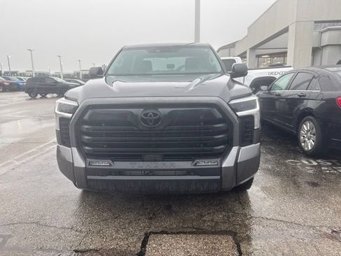 Used 2023 Toyota Tundra SR5 w/ SR5 Convenience Package AWD/4WD image 16