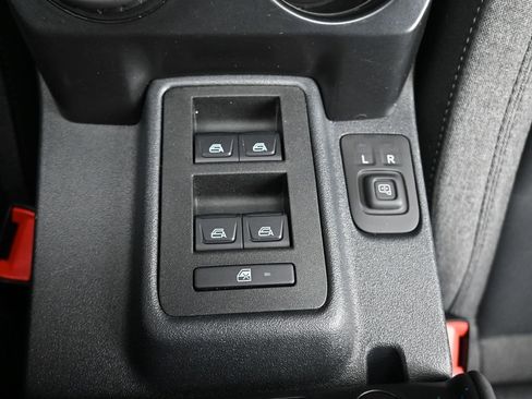 Used 2025 Ford Bronco Big Bend image 26