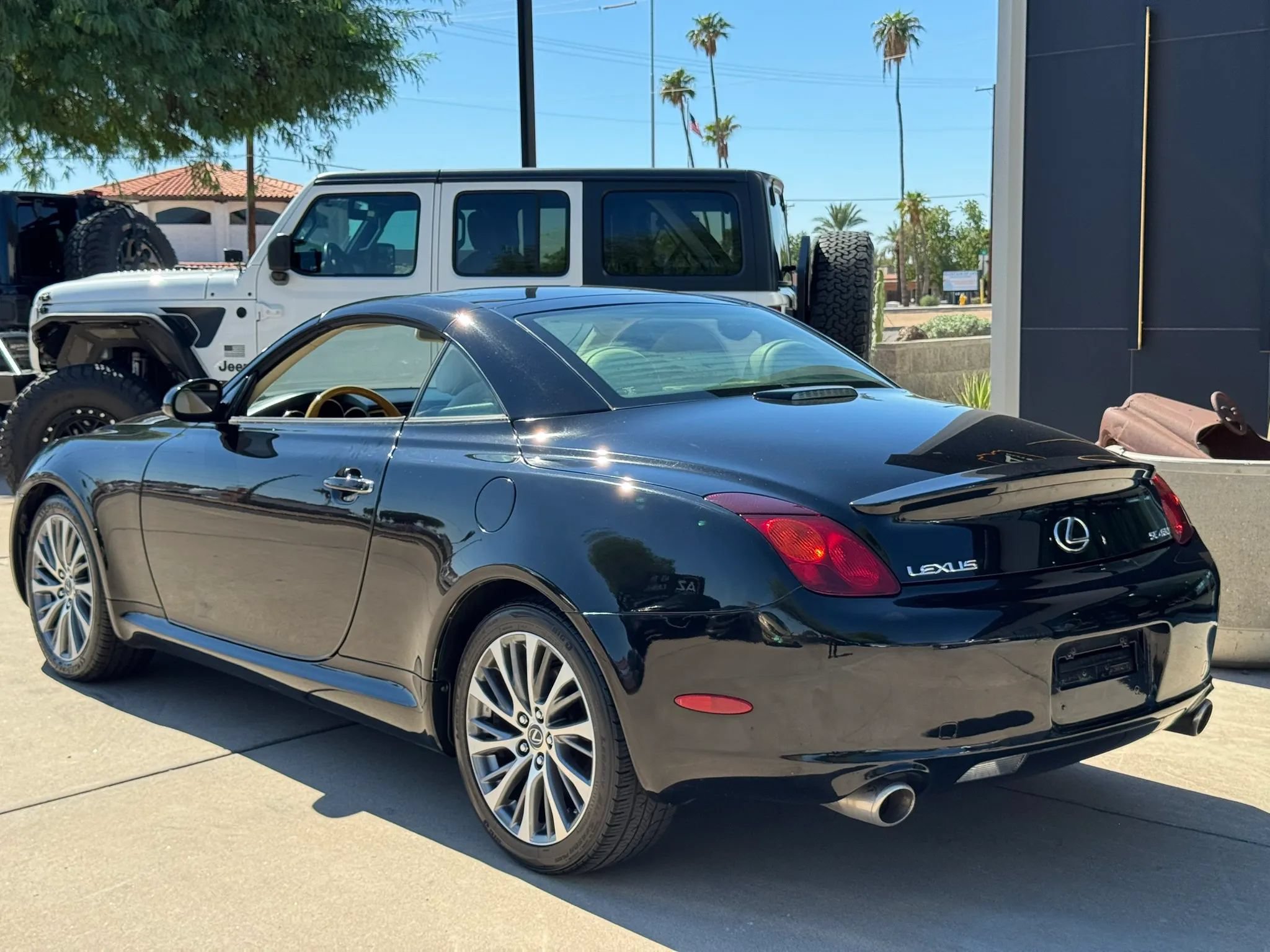 Used 2005 Lexus SC 430 Convertible RWD image 36