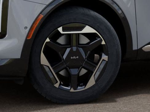 New 2026 Kia Sportage SX FWD image 9