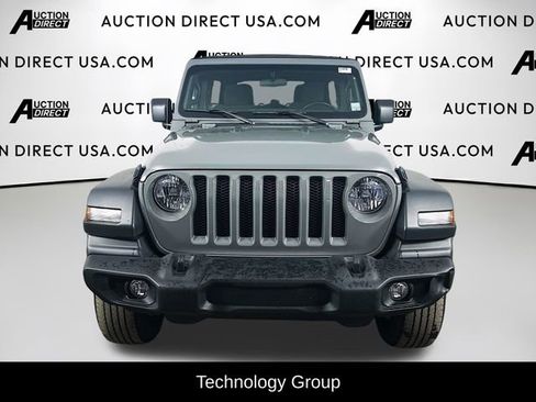 Used 2021 Jeep Wrangler Unlimited Sport AWD/4WD image 3