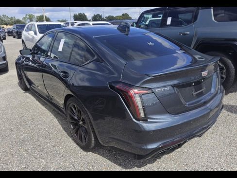 Used 2025 Cadillac CT5 V Blackwing w/ Parking Package image 7