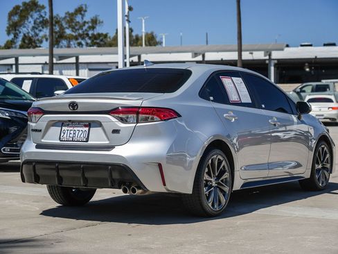 Certified 2025 Toyota Corolla SE w/ SE Premium Package FWD image 6