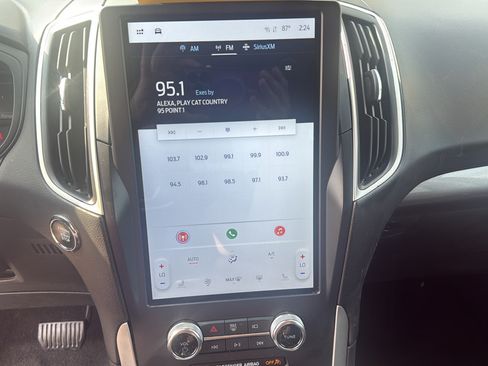 Certified 2024 Ford Edge SEL AWD/4WD image 23