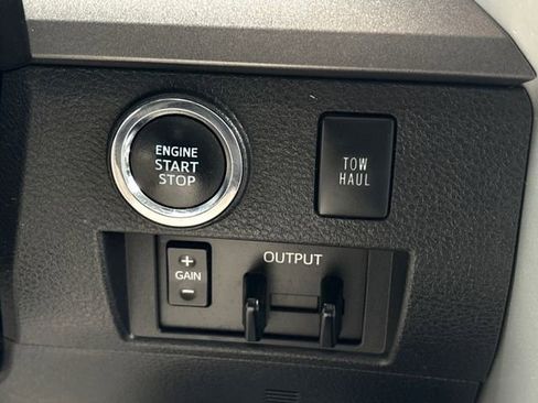 Used 2021 Toyota Tundra SR5 w/ TRD Off-Road Package image 21