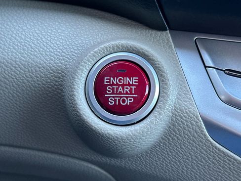 Used 2014 Honda Accord Touring image 23