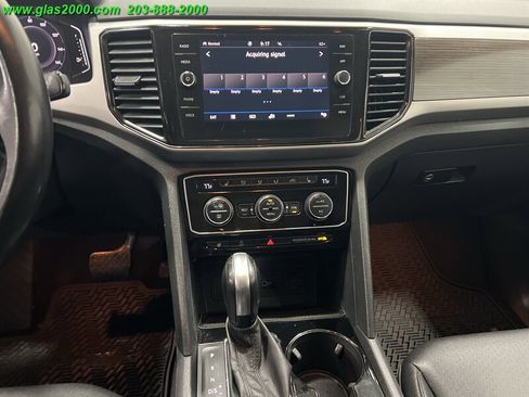 Used 2020 Volkswagen Atlas SEL AWD/4WD image 30