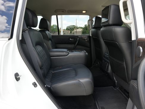 Used 2023 Nissan Armada Platinum w/ Captain's Chairs Package RWD image 22