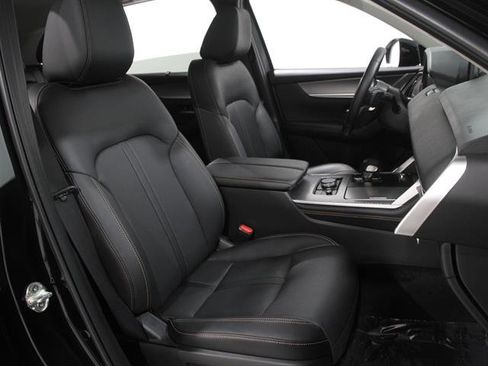 Certified 2025 MAZDA CX-90 3.3 Turbo w/ Preferred Package image 16