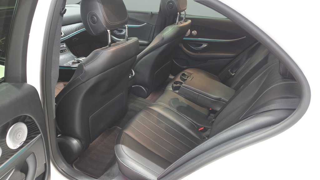 Used 2020 Mercedes-Benz E 350 4MATIC Sedan w/ Parking Assistance Package image 23