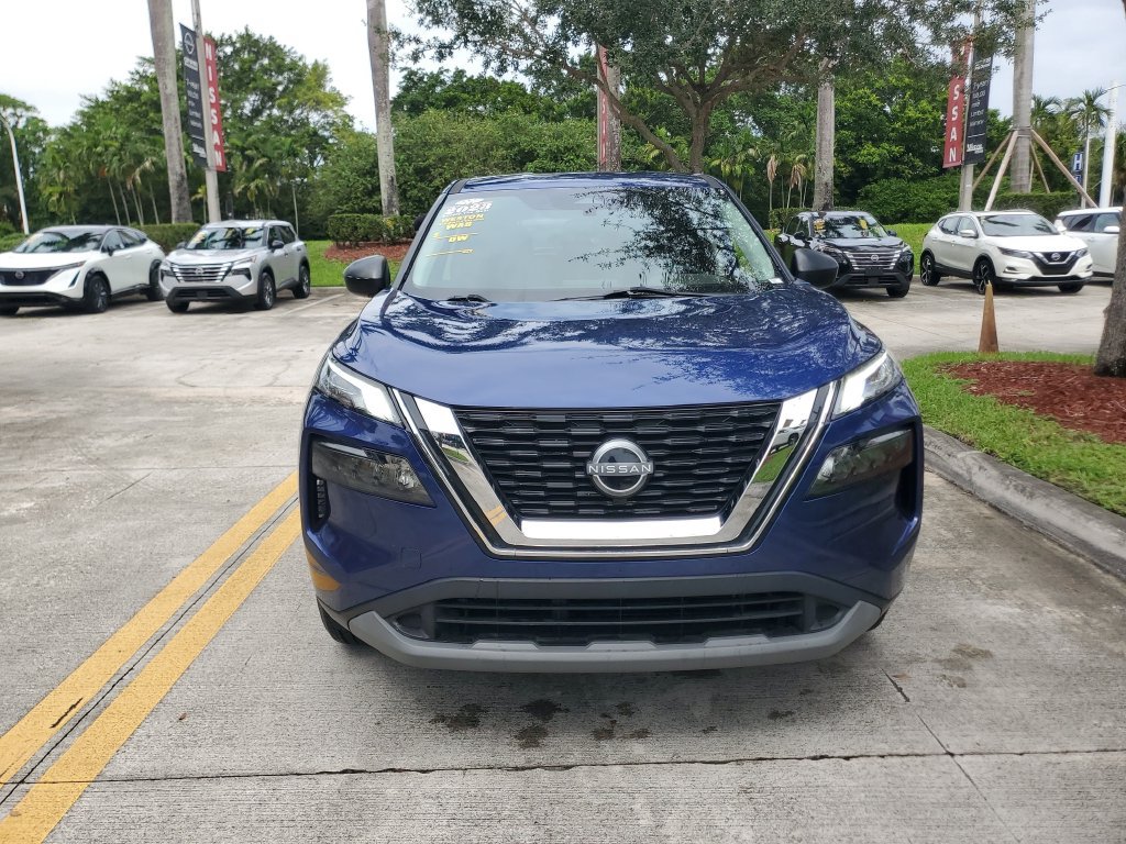 Certified 2023 Nissan Rogue S FWD image 2