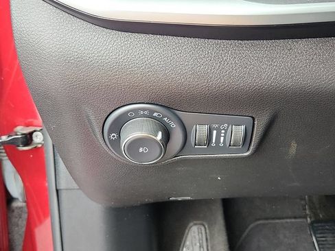 Used 2022 Jeep Compass Latitude AWD/4WD image 24