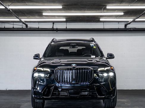 Used 2023 BMW X7 xDrive40i w/ M Sport Package image 8