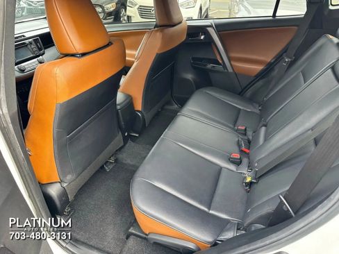 Used 2018 Toyota RAV4 SE w/ Power Extra Value Package image 15